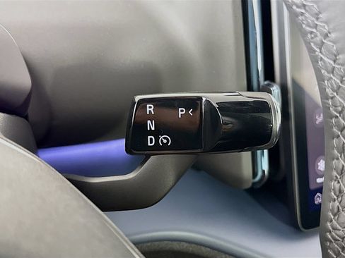 New 2026 Volvo EX30 Plus AWD/4WD image 16