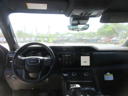 New 2026 GMC Sierra 1500 AT4 AWD/4WD image 17