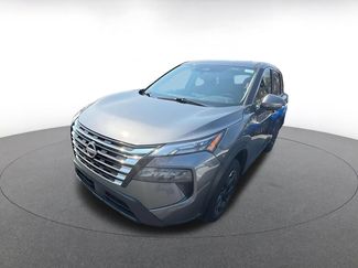 Used 2025 Nissan Rogue SV video 2