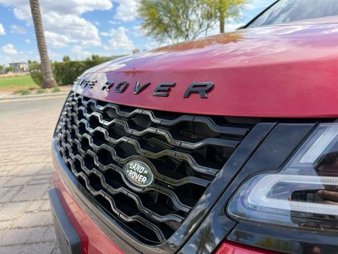 Used 2019 Land Rover Range Rover Velar R-Dynamic SE image 10