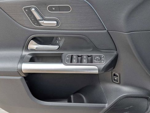 Used 2025 Mercedes-Benz GLA 250 GLA 250 image 23