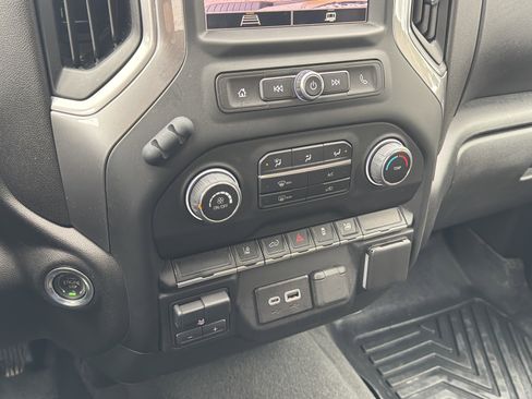 Used 2024 Chevrolet Silverado 2500 Custom w/ Custom Convenience Package image 21