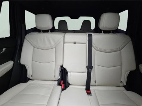 Used 2020 Cadillac XT6 Sport image 25