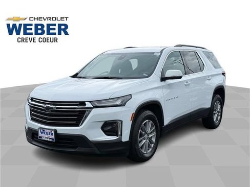 Used 2023 Chevrolet Traverse LT FWD image 1