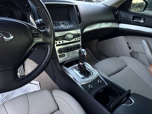 Used 2013 INFINITI G37 Journey w/ Premium Pkg image 14
