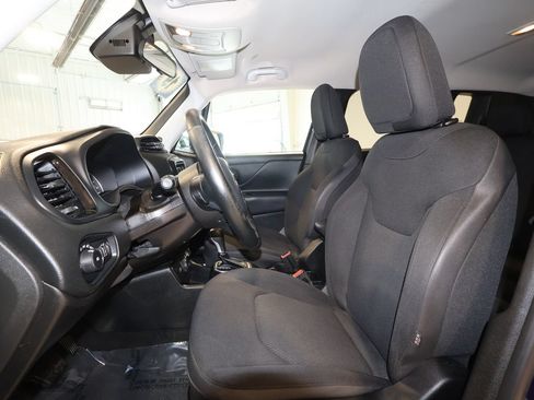 Used 2019 Jeep Renegade Altitude w/ Quick Order Package 2XM AWD/4WD image 22