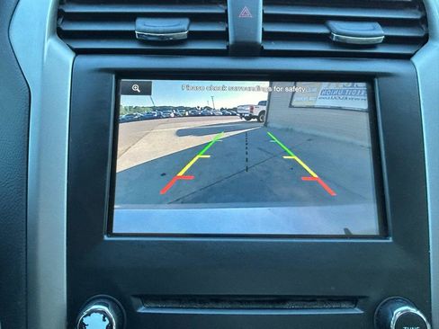Used 2013 Ford Fusion SE FWD image 25