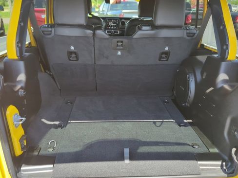 Used 2019 Jeep Wrangler Unlimited Rubicon AWD/4WD image 44