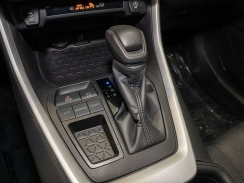 Used 2024 Toyota RAV4 XLE image 14