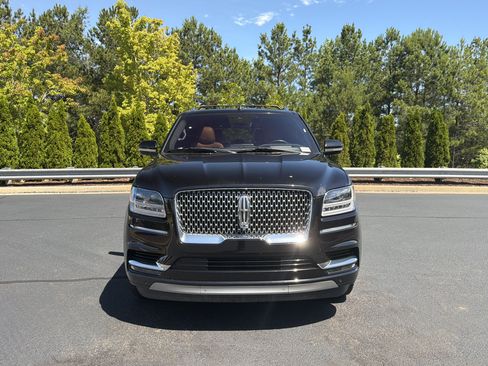 Used 2020 Lincoln Navigator Reserve w/ Luxury Package AWD/4WD image 13