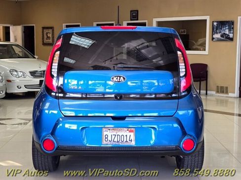 Used 2015 Kia Soul + w/ Audio Package FWD image 8