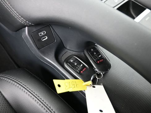 Certified 2025 Honda HR-V EX-L image 15