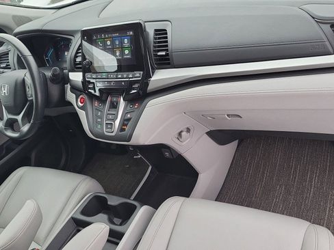 Used 2024 Honda Odyssey EX-L image 18
