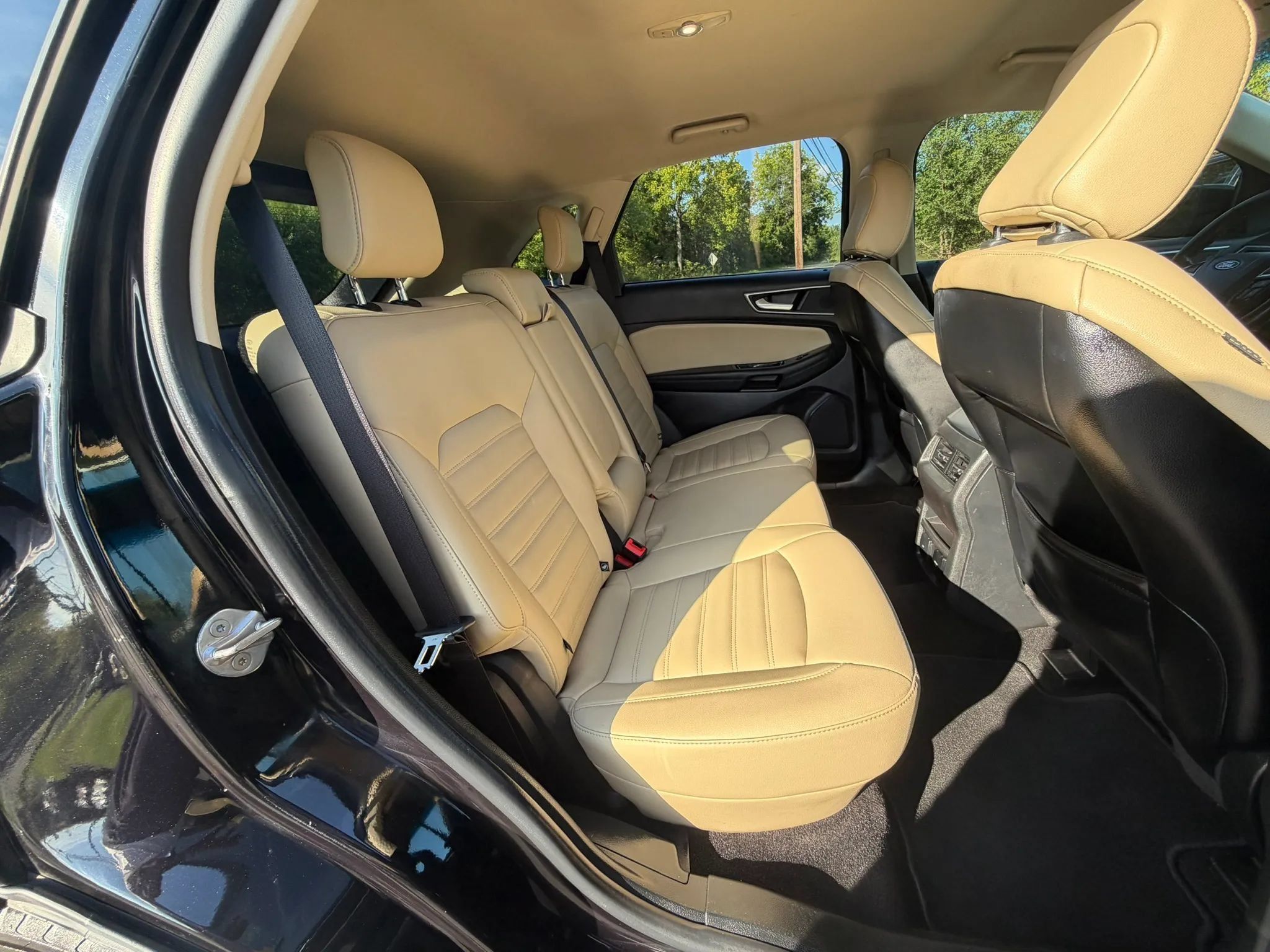 Used 2020 Ford Edge SEL w/ Convenience Package AWD/4WD image 18