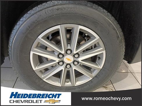 Certified 2023 Chevrolet Traverse LT image 27