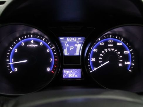 Used 2013 Hyundai Veloster Turbo FWD image 20