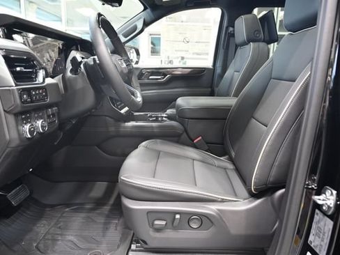 New 2026 GMC Yukon XL Elevation w/ Elevation Premium Package AWD/4WD image 9