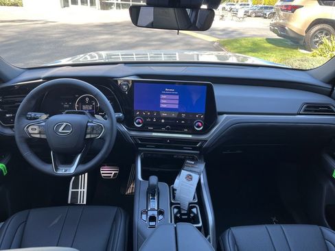 New 2026 Lexus TX 500h AWD image 23
