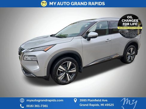 Used 2023 Nissan Rogue SL w/ SL Premium Package AWD/4WD image 3
