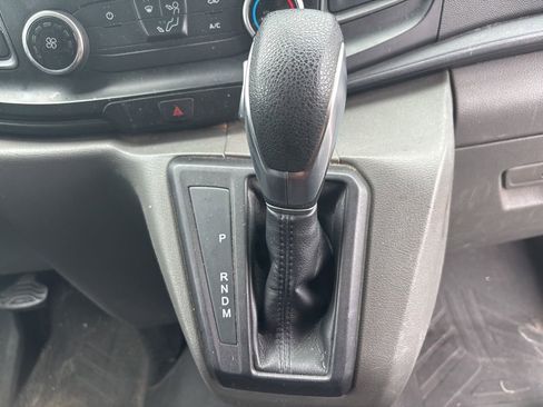 Used 2022 Ford Transit 350 DRW image 31