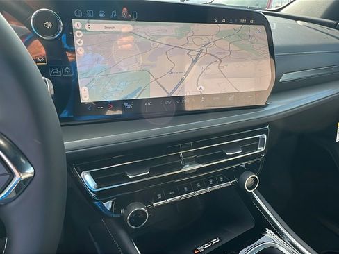 New 2026 Chevrolet Traverse LT image 26