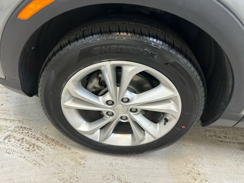 Used 2023 Buick Encore GX Preferred w/ Cold Weather Comfort Package FWD image 11