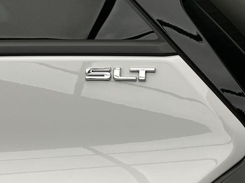 Used 2020 GMC Terrain SLT w/ Preferred Package AWD/4WD image 36