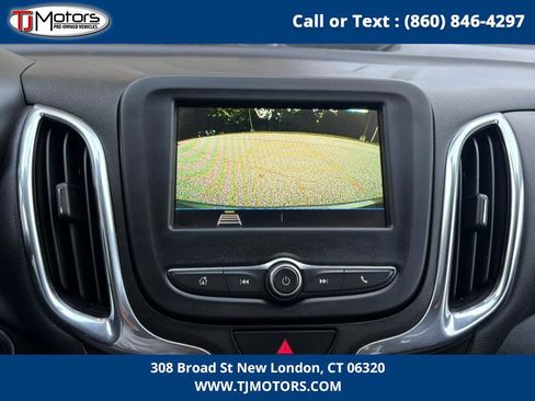 Used 2019 Chevrolet Equinox LT image 19