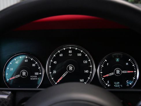 Used 2020 Rolls-Royce Cullinan Black Badge image 16