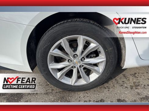 Used 2024 Chevrolet Malibu LT FWD image 14