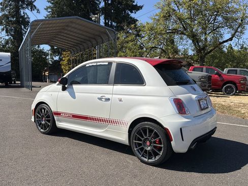 Used 2019 FIAT 500 Abarth w/ Popular Equipment Package FWD image 3