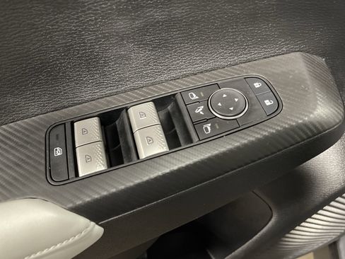 Used 2023 Mitsubishi Outlander SEL image 8