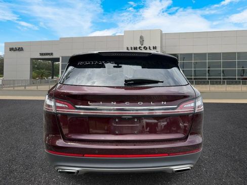 Used 2023 Lincoln Nautilus FWD w/ Premium Package image 4