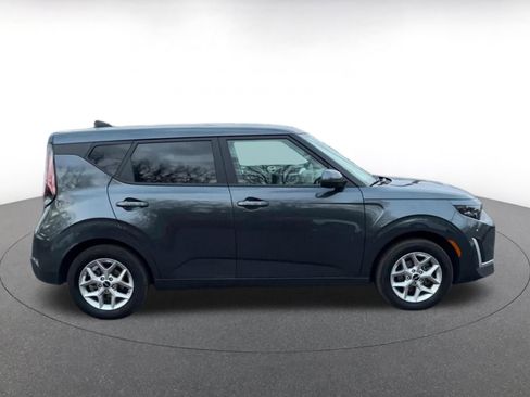 Used 2025 Kia Soul LX w/ LX Technology Package image 16
