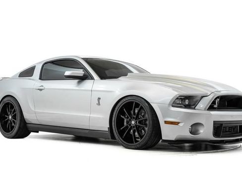 Used 2012 Ford Mustang Shelby GT500 w/ SVT Performance Pkg RWD image 6