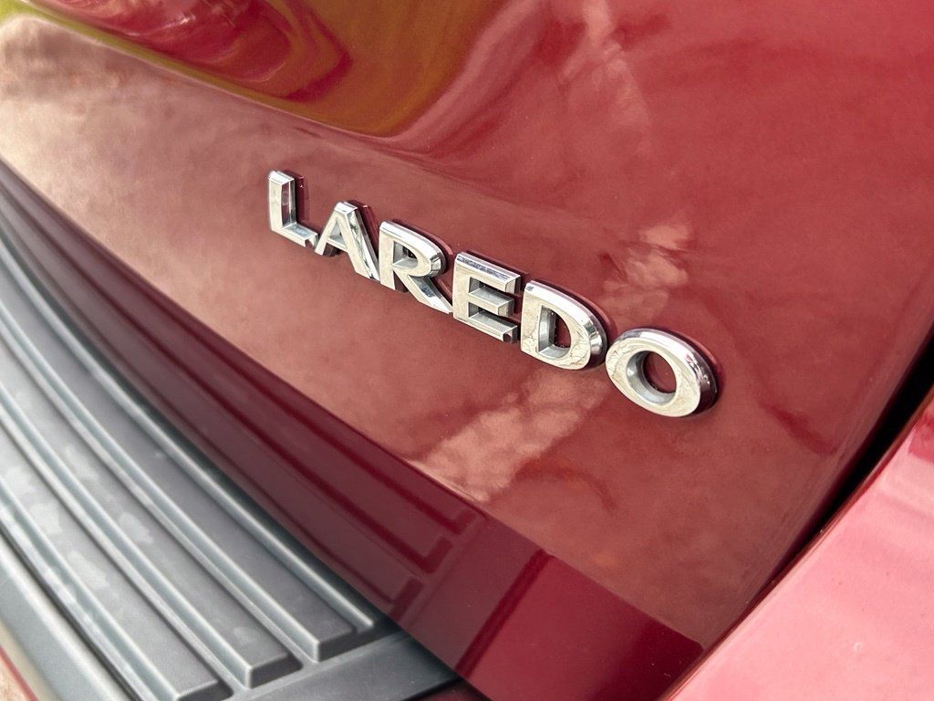 Used 2021 Jeep Grand Cherokee Laredo RWD image 34
