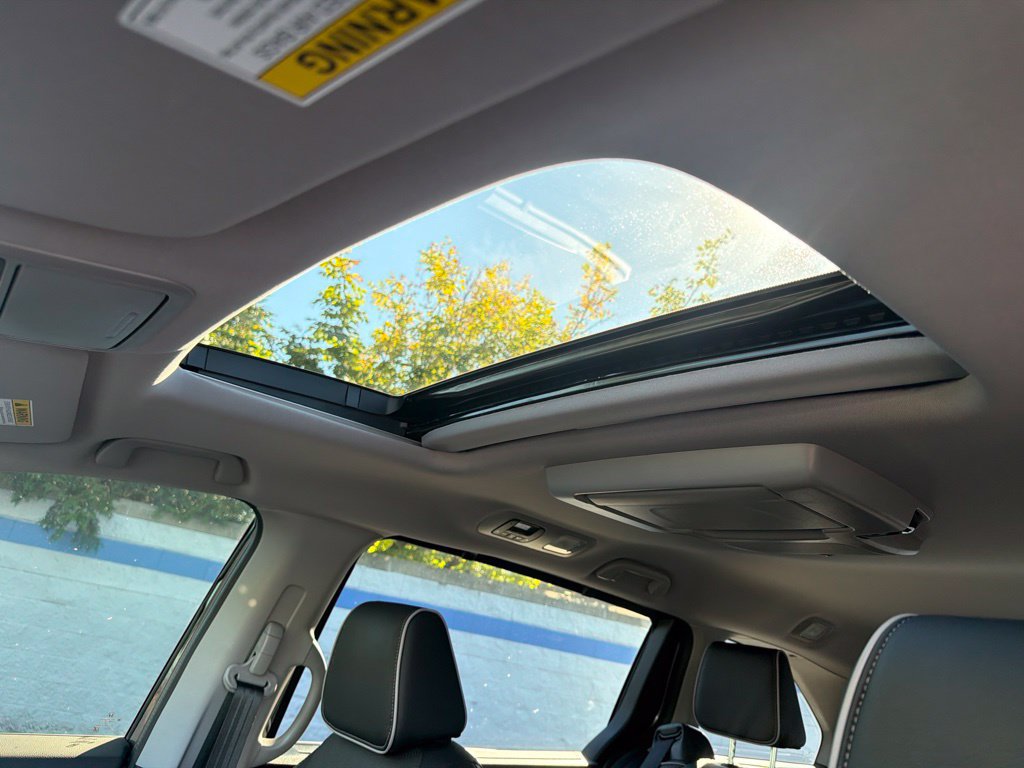 Certified 2024 Honda Odyssey Elite image 11