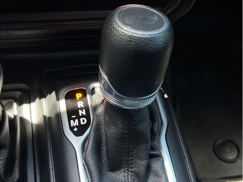 Used 2021 Jeep Wrangler Unlimited Sport AWD/4WD image 17