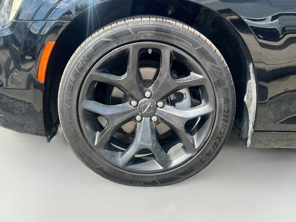 Used 2022 Chrysler 300 S RWD image 32