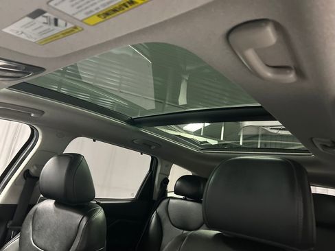 Used 2021 Hyundai Santa Fe Limited image 21