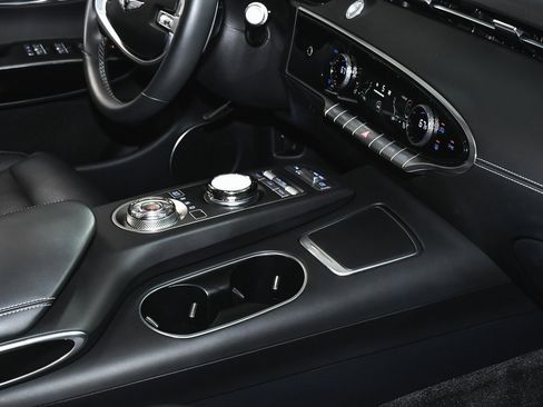 Used 2025 Genesis GV70 2.5T image 57