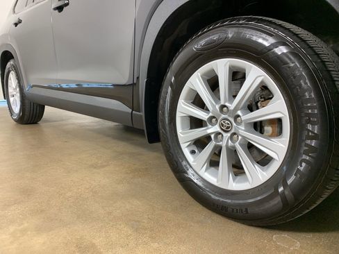 Used 2024 Toyota Grand Highlander AWD Hybrid image 6