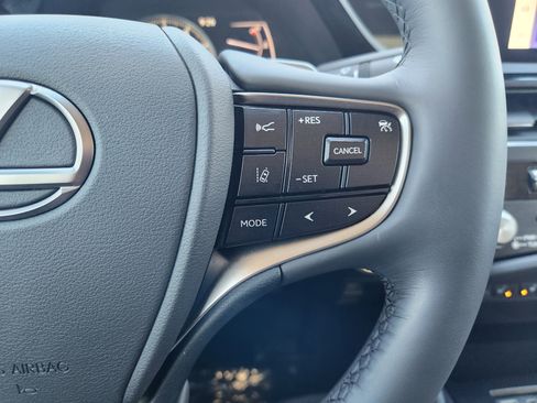 Used 2023 Lexus ES 350 350 Premium Package image 37