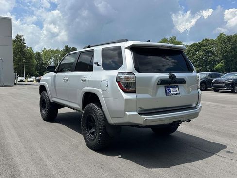 Used 2020 Toyota 4Runner TRD Off-Road AWD/4WD image 23