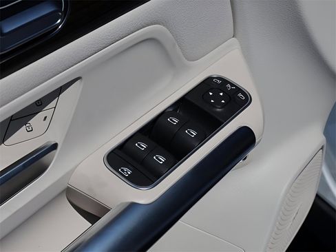 New 2026 Mercedes-Benz GLA 250 4MATIC image 25