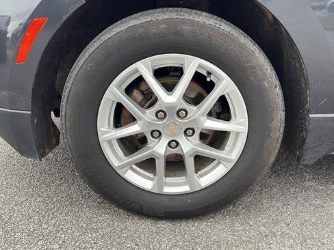 Used 2023 Chevrolet Equinox LT FWD image 9