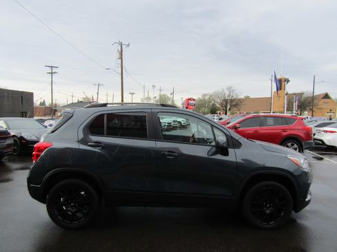 Used 2022 Chevrolet Trax LT w/ Sport Edition AWD/4WD image 6
