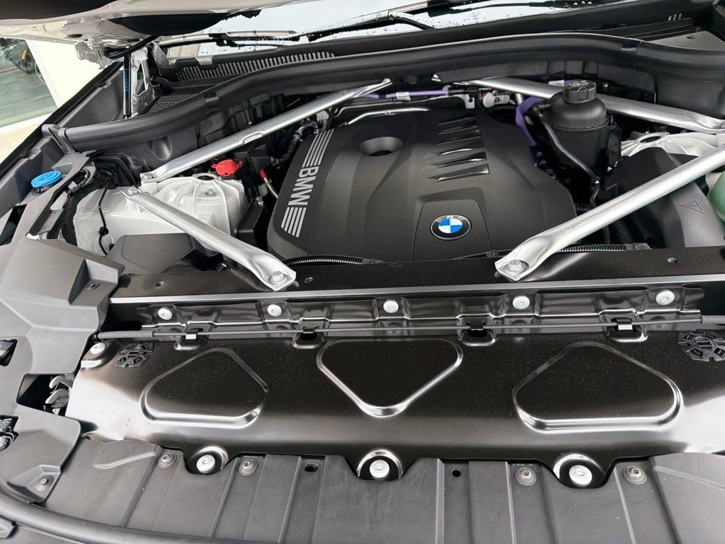 New 2026 BMW X5 sDrive40i w/ Climate Comfort Package RWD image 13