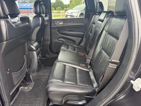 Used 2015 Jeep Grand Cherokee Limited RWD image 18