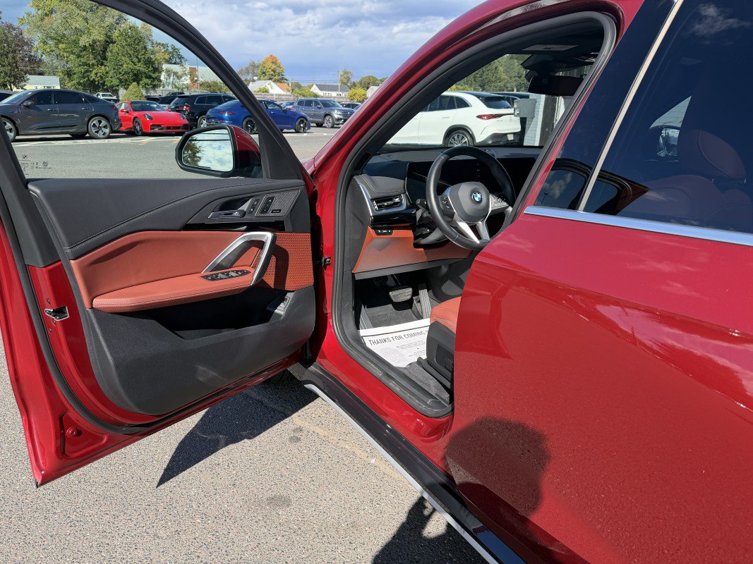 Used 2026 BMW X1 xDrive28i w/ Technology Package AWD/4WD image 16